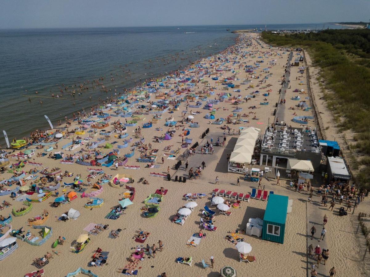 Готель Renesans Владиславово Екстер'єр фото